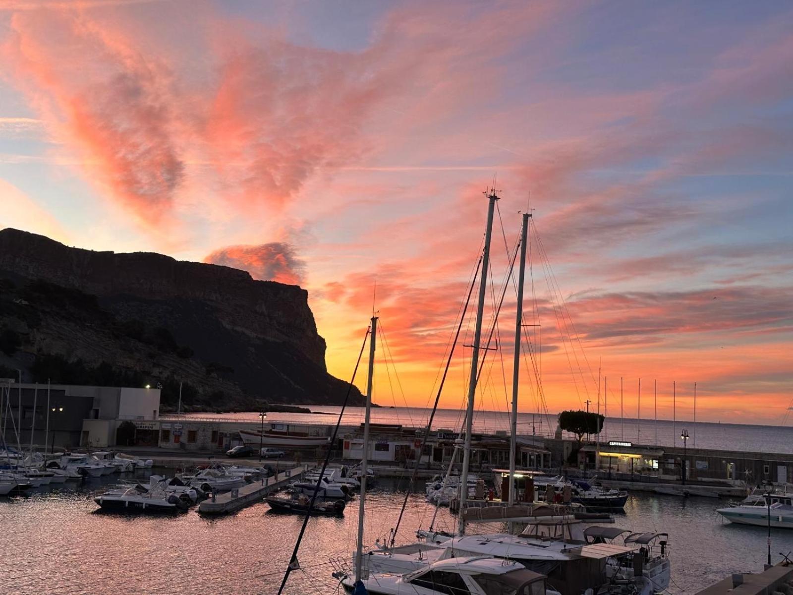 Cassis, Le Grand Bleu, Triplex Vue Mer, Port Plage 10Mn A Pieds Eksteriør billede